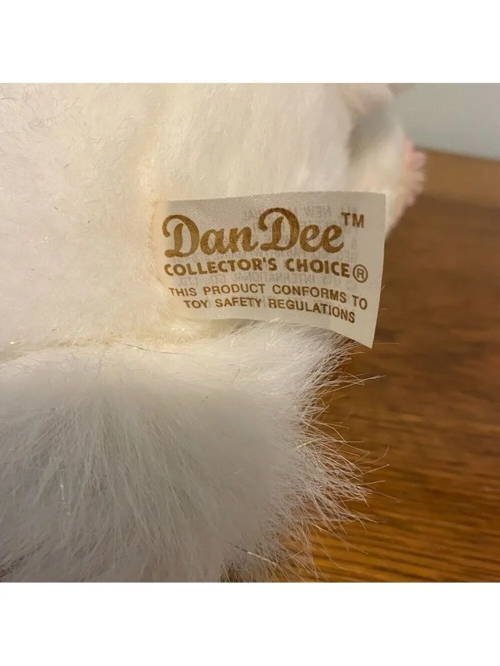 DanDee white bunny